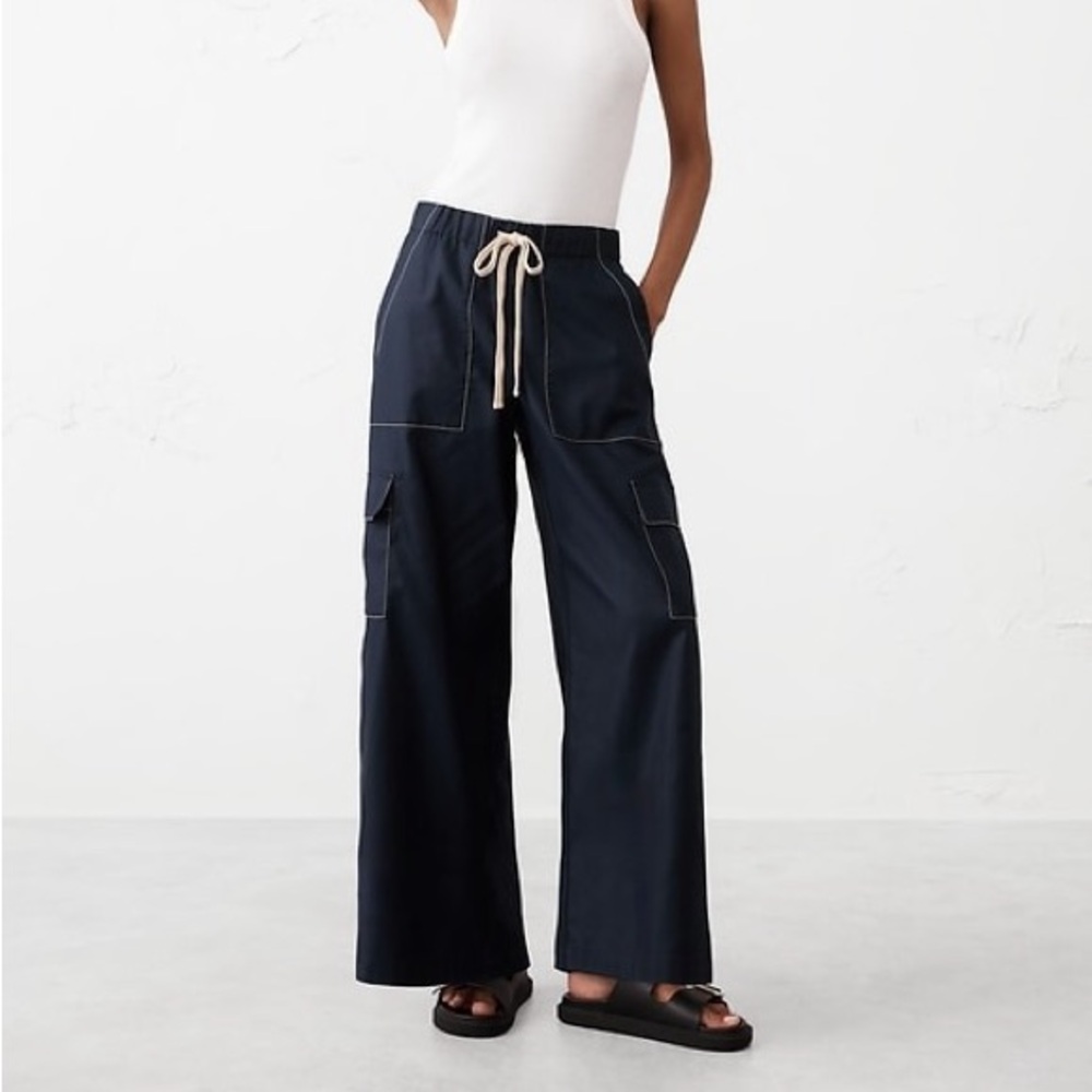 Banana Republic Navy Cargo Pants